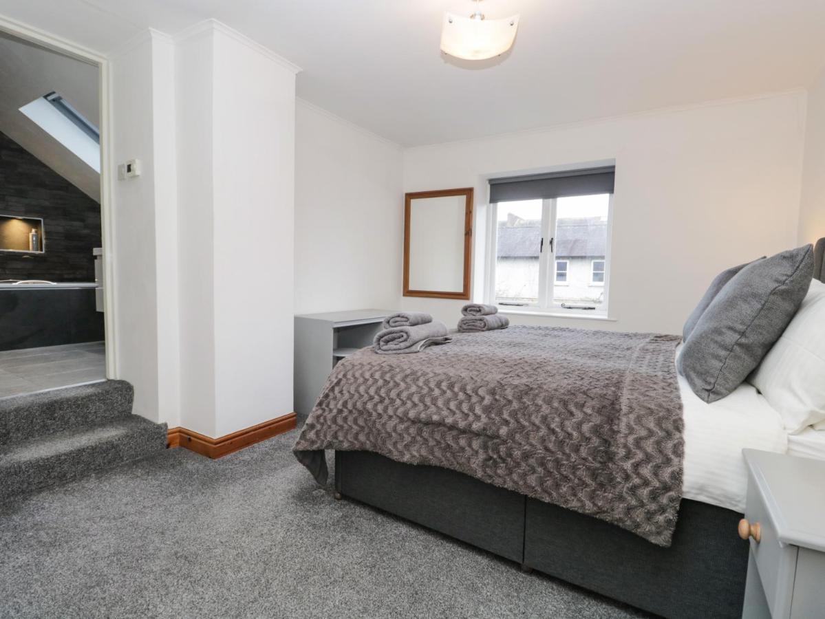 Kirkby House Villa Карнфорт Екстериор снимка