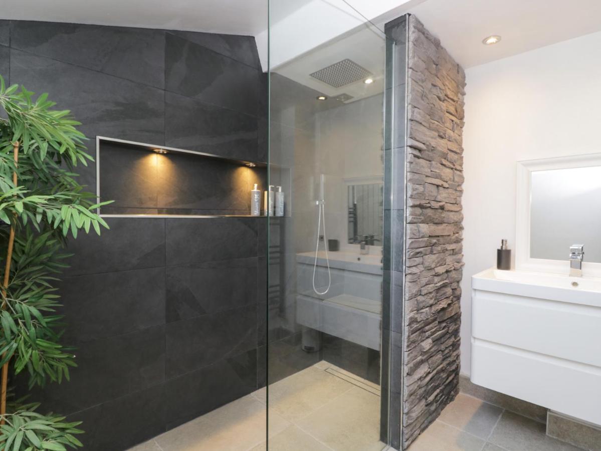 Kirkby House Villa Карнфорт Екстериор снимка