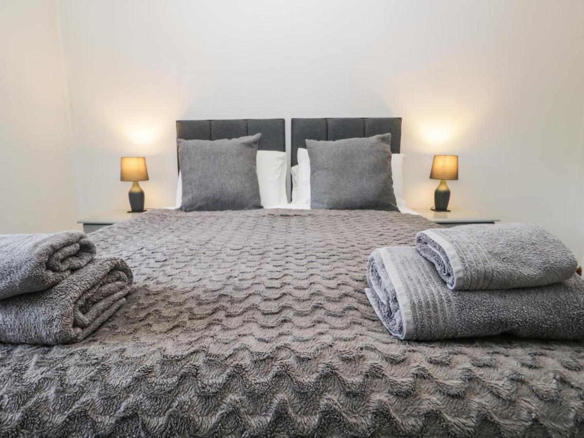 Kirkby House Villa Карнфорт Екстериор снимка
